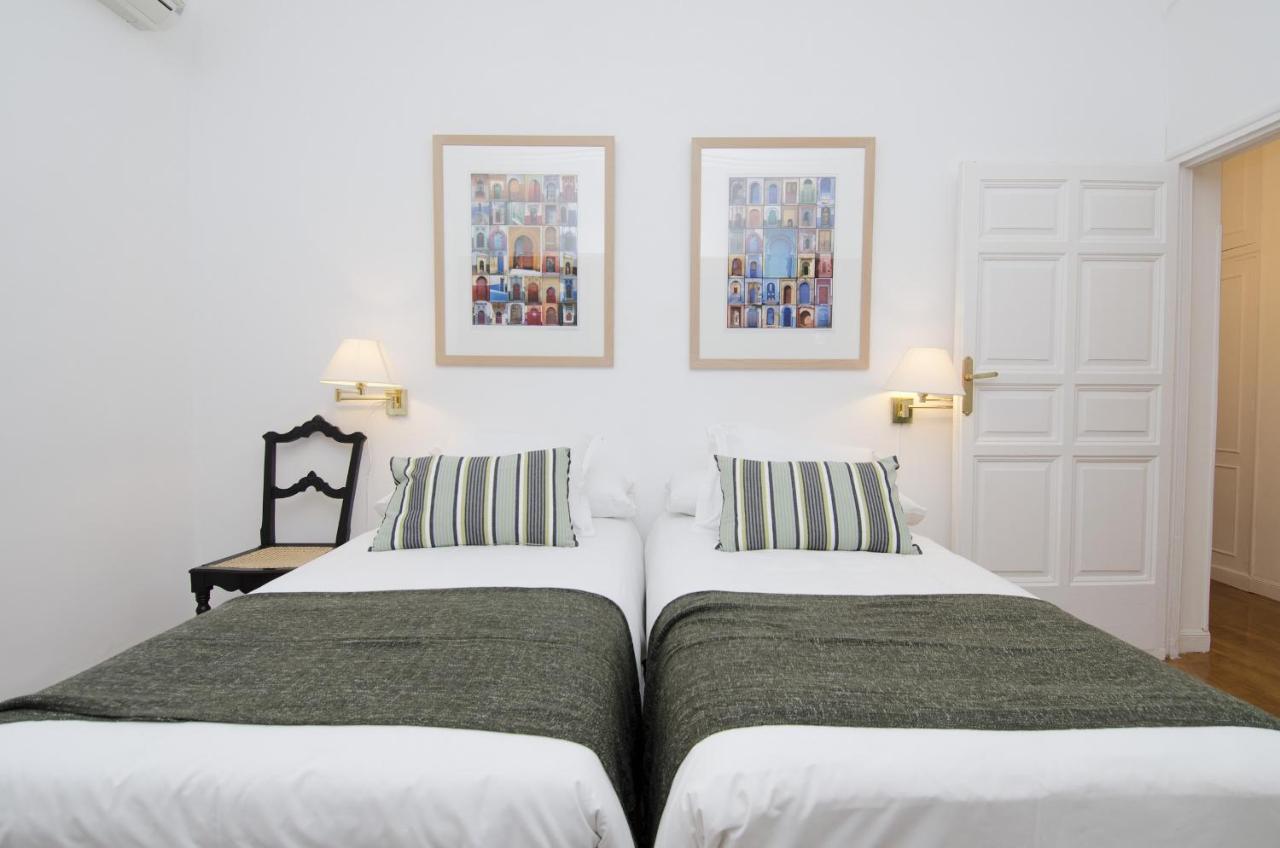 Apartamento Paseo Del Prado II En מדריד מראה חיצוני תמונה