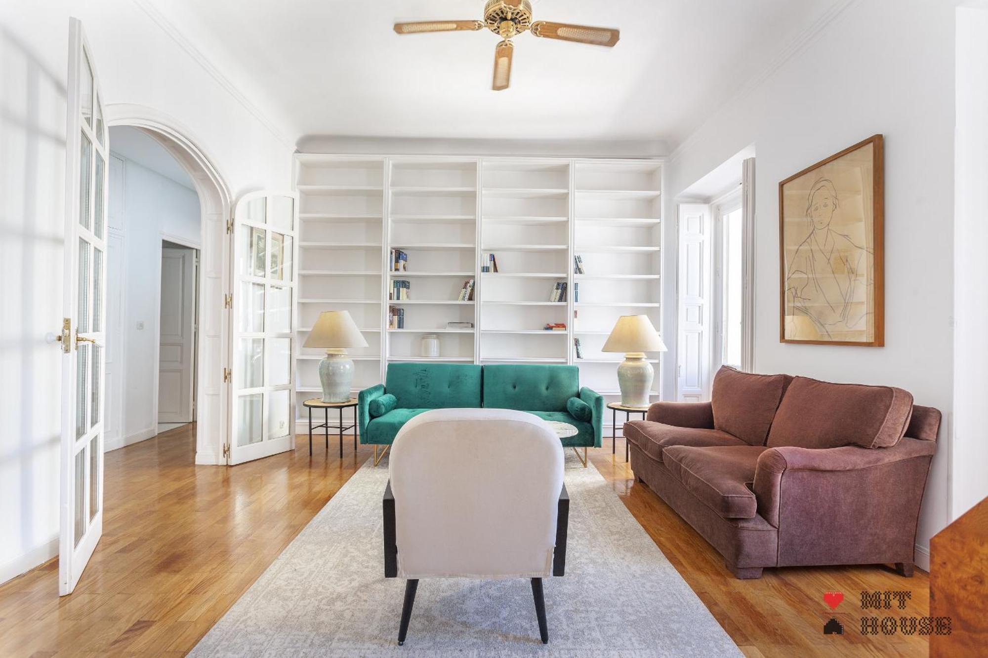 Apartamento Paseo Del Prado II En מדריד מראה חיצוני תמונה
